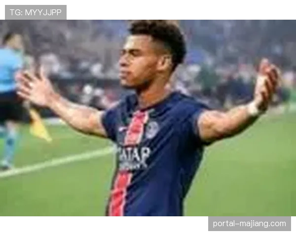 巴黎圣日耳曼主场不敌十人拜仁 杜埃获金童奖后状态受关注 巴黎圣日耳曼主场不敌十人拜仁 杜埃获金童奖后状态受关注